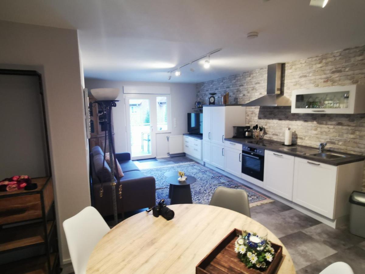 Naturnahe Schoene Neu Gestaltete Ferienwohnung Вюрзелен Экстерьер фото