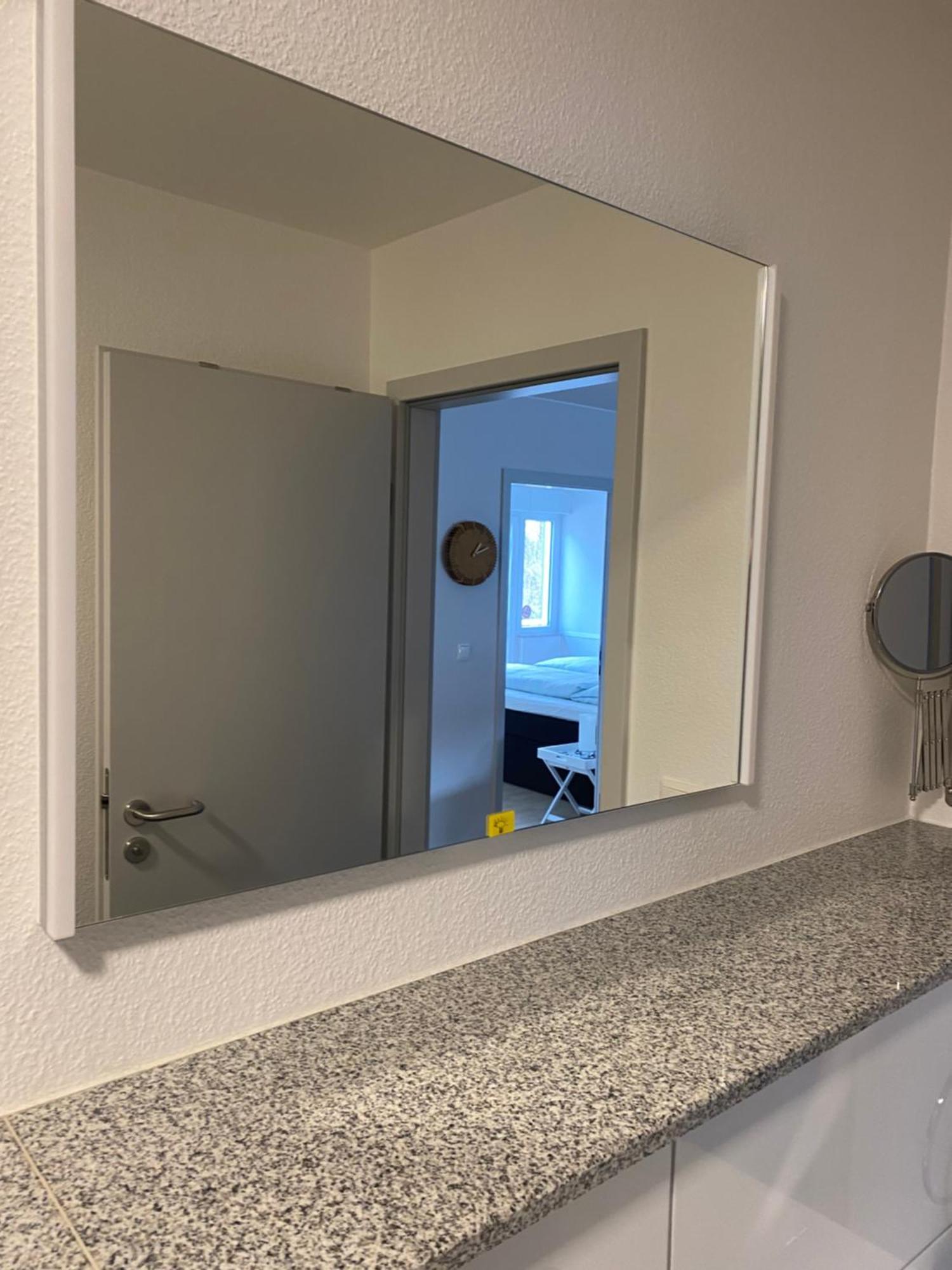 Naturnahe Schoene Neu Gestaltete Ferienwohnung Вюрзелен Экстерьер фото